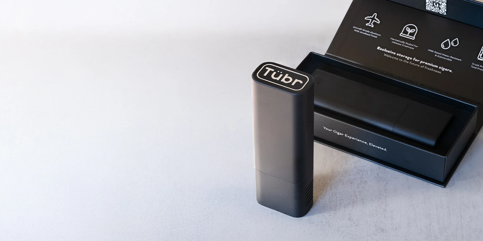 The Art of Discreet Luxury: Elevating Your Evenings with a Designer Cigar Case